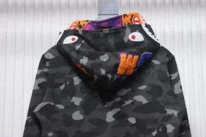 BAPE-Camouflage-Double-Zip-Hoodie-3.webp