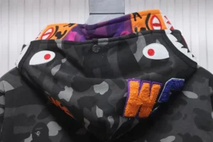 BAPE-Camouflage-Double-Zip-Hoodie-4.webp