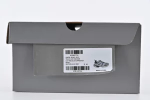Balenciaga-Track-Led-Sneakers-White-Light-Grey-Top-Replica82.webp
