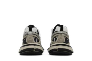 Balenciaga-Track.2-Sneaker-Beige-Black-Reps-2.webp