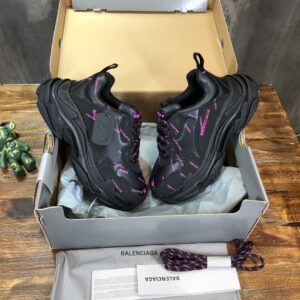Balenciaga-Triple-S-Sneaker-Black-Pink-Logo-3.jpg