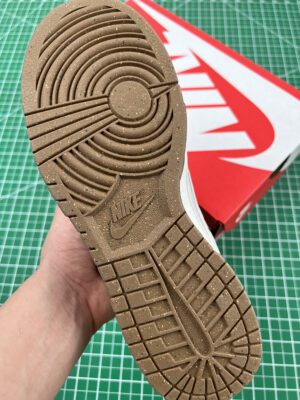 Dunk-Low-SE-85-Double-Swoosh-Sail-Orange-Womens-REPLICA-3.jpg