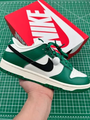 Dunk-Low-SE-Lottery-Bag-Malachite-Green-Promotion-1.webp